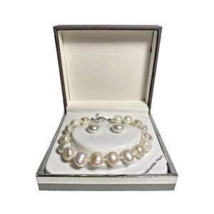 Freshwater Pearl Bracelet & Earring Set